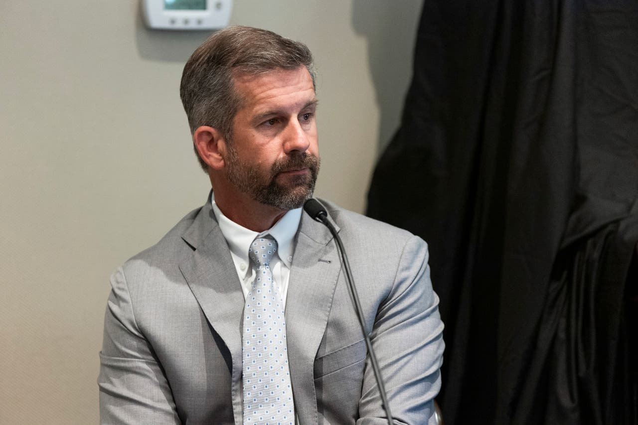 Alex Murdaugh settles wrongful death lawsuit that sparked downfall