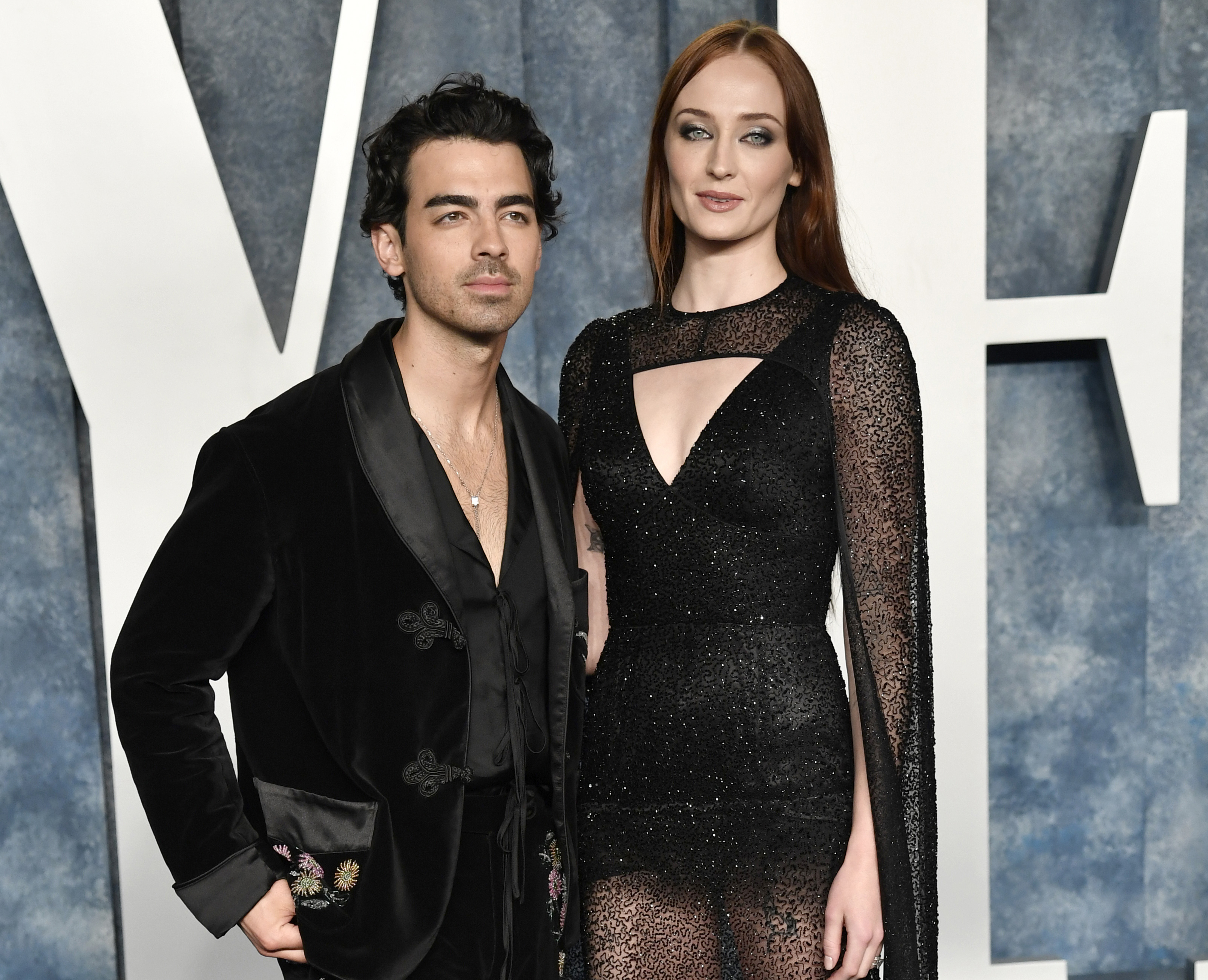 Sophie Turner's Latest 'Fit May Send a Message About How She's Doing Amid  Joe Jonas Divorce