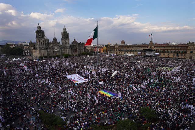 Mexico rally