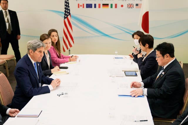 US special presidential envoy for limate John Kerry, left, and Japan’s environment minister Akihiro Nishimura, right, prepare to start their bilateral meeting in the G7 ministers’ meeting on climate, energy and environment in Sapporo, northern Japan