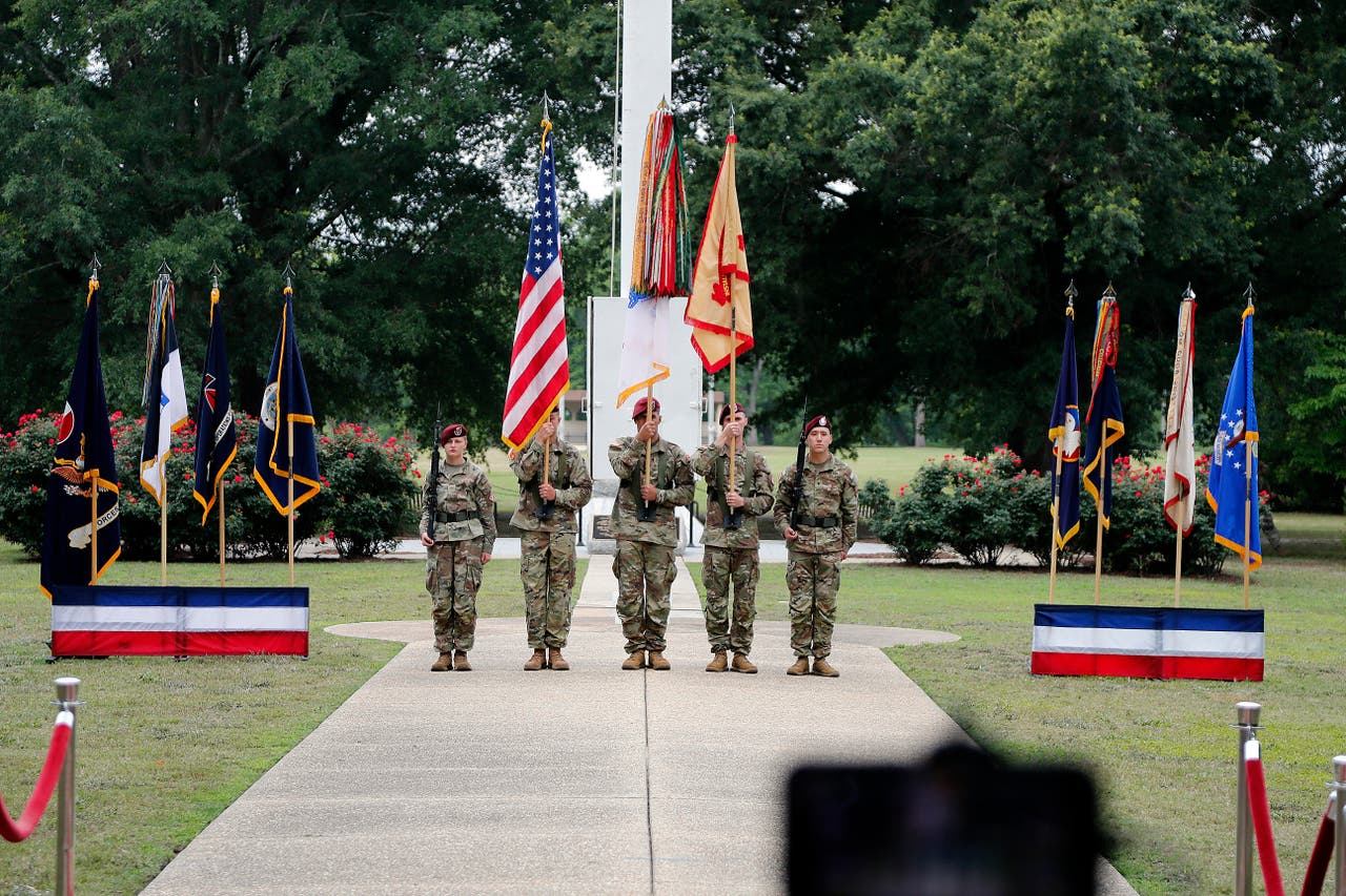 Fort Bragg drops Confederate namesake as part of US army base