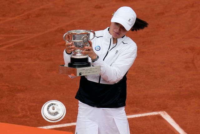 The lid flies off the Coupe Suzanne Lenglen 