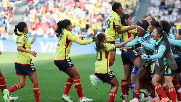 Colombia's Catalina Usme celebrates with team-mates after scoring f