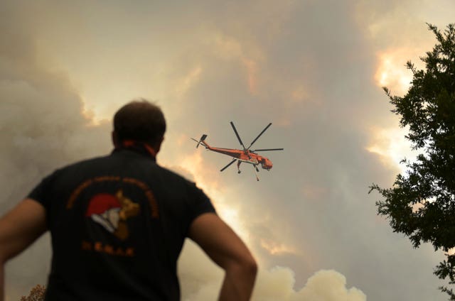 Firefighting helicopter