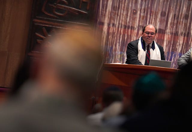 Prayers at synagogue