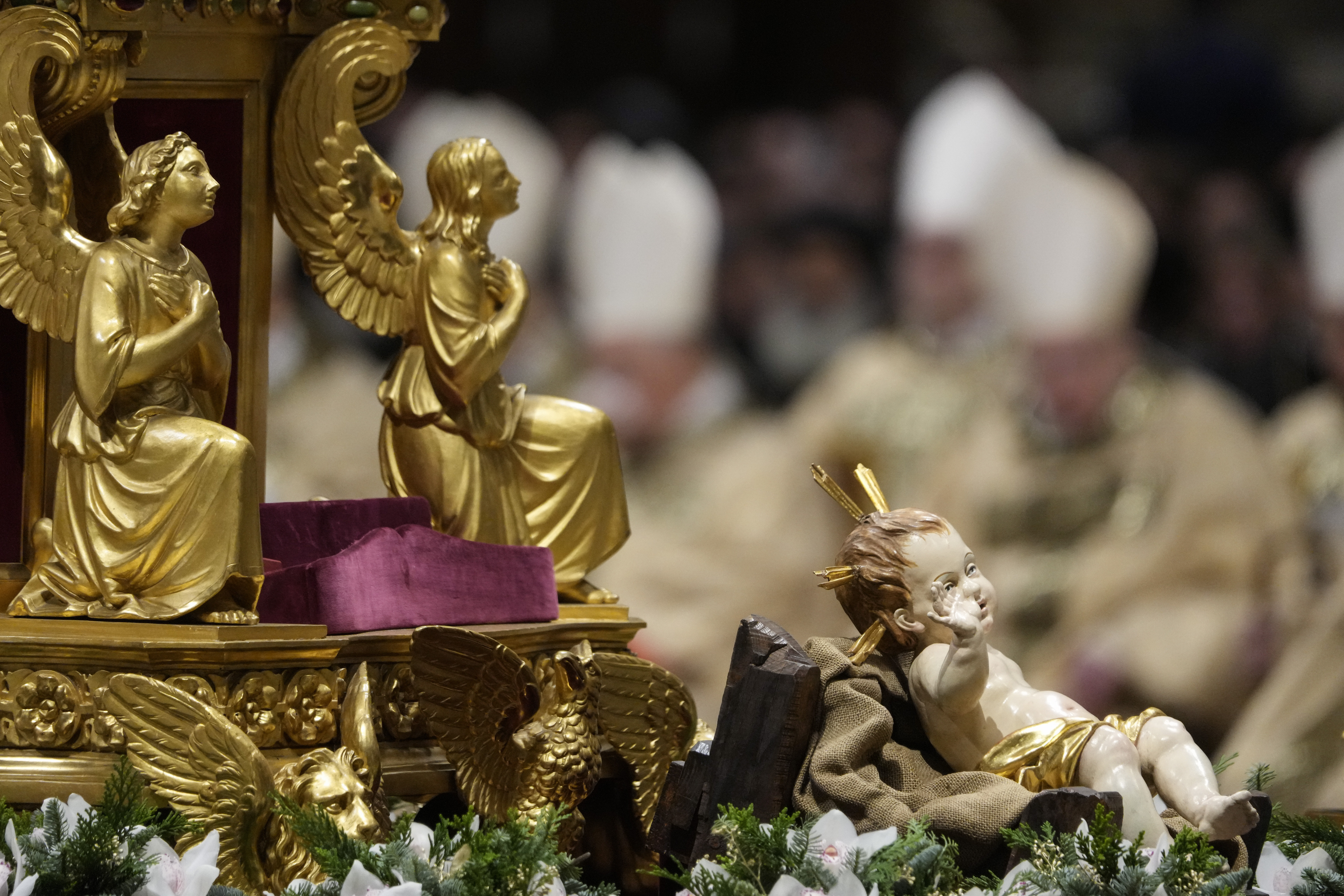 Pope Says ‘our Hearts Are In Bethlehem’ As He Presides Over Christmas ...