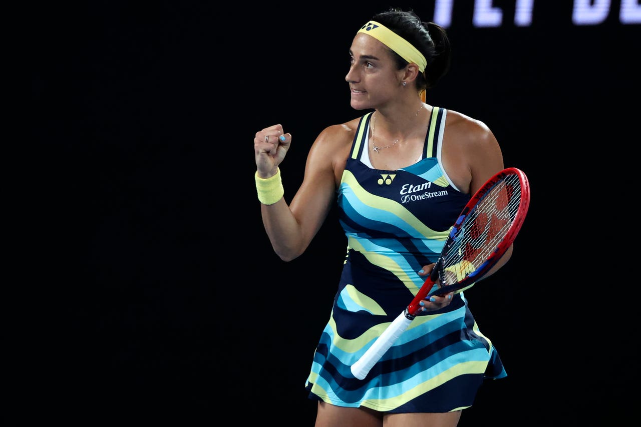 Naomi Osaka loses in first round of Australian Open to Caroline Garcia