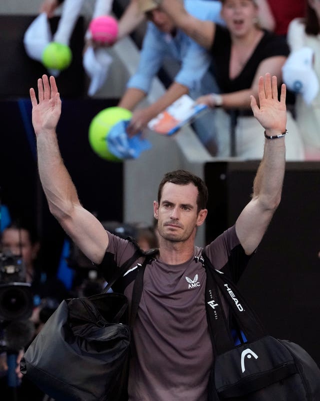 Andy Murray waves goodbye to the Melbourne crowd, possibly for good