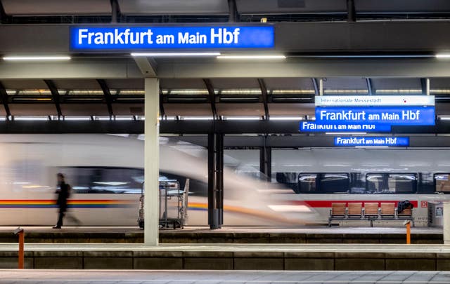 Trains in station 