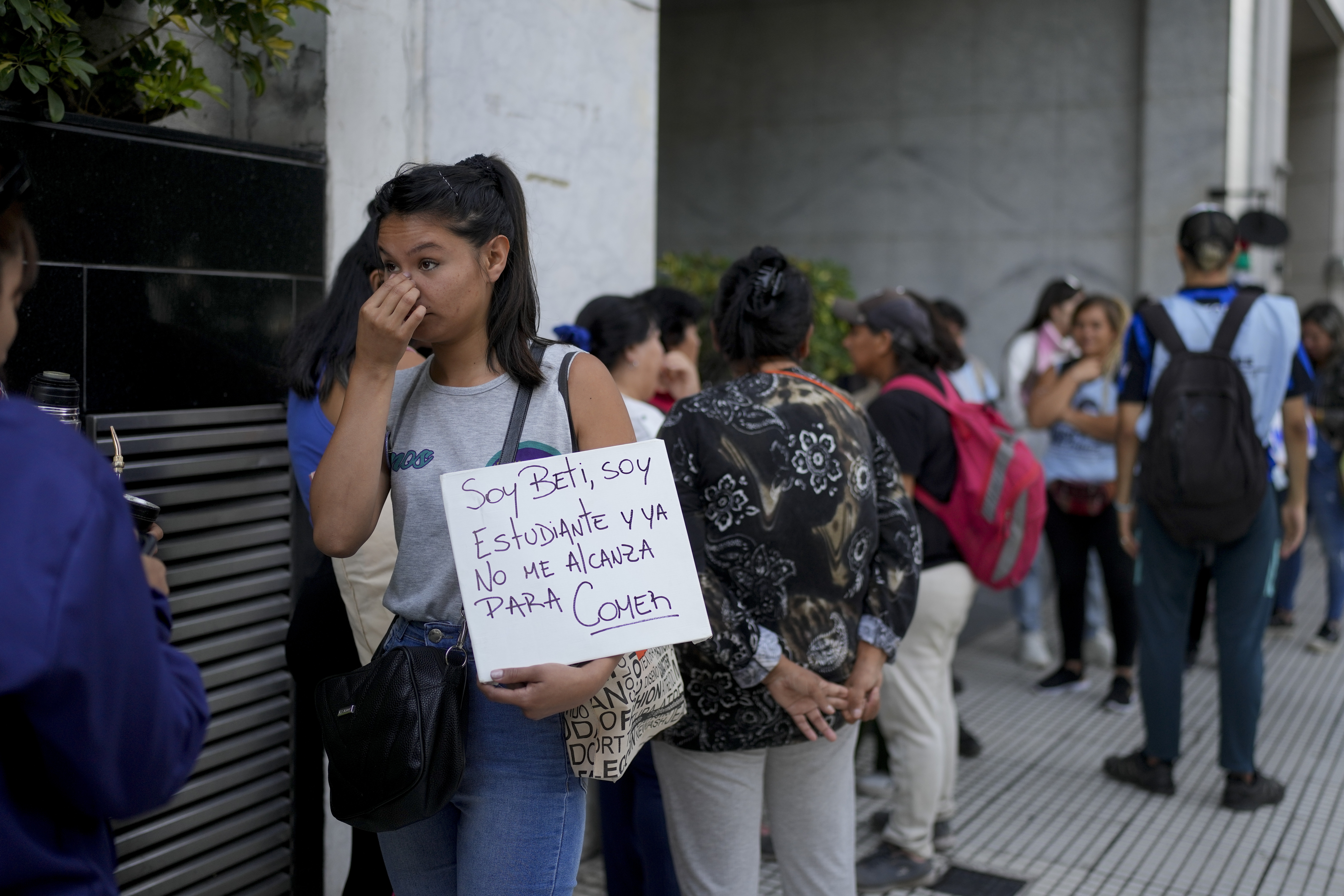 Argentina’s Poverty Levels Hit 20-year High In January | Guernsey Press