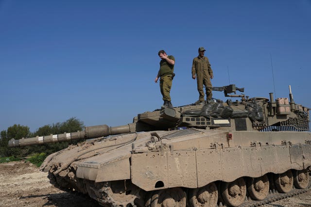 Israeli troops on a tank