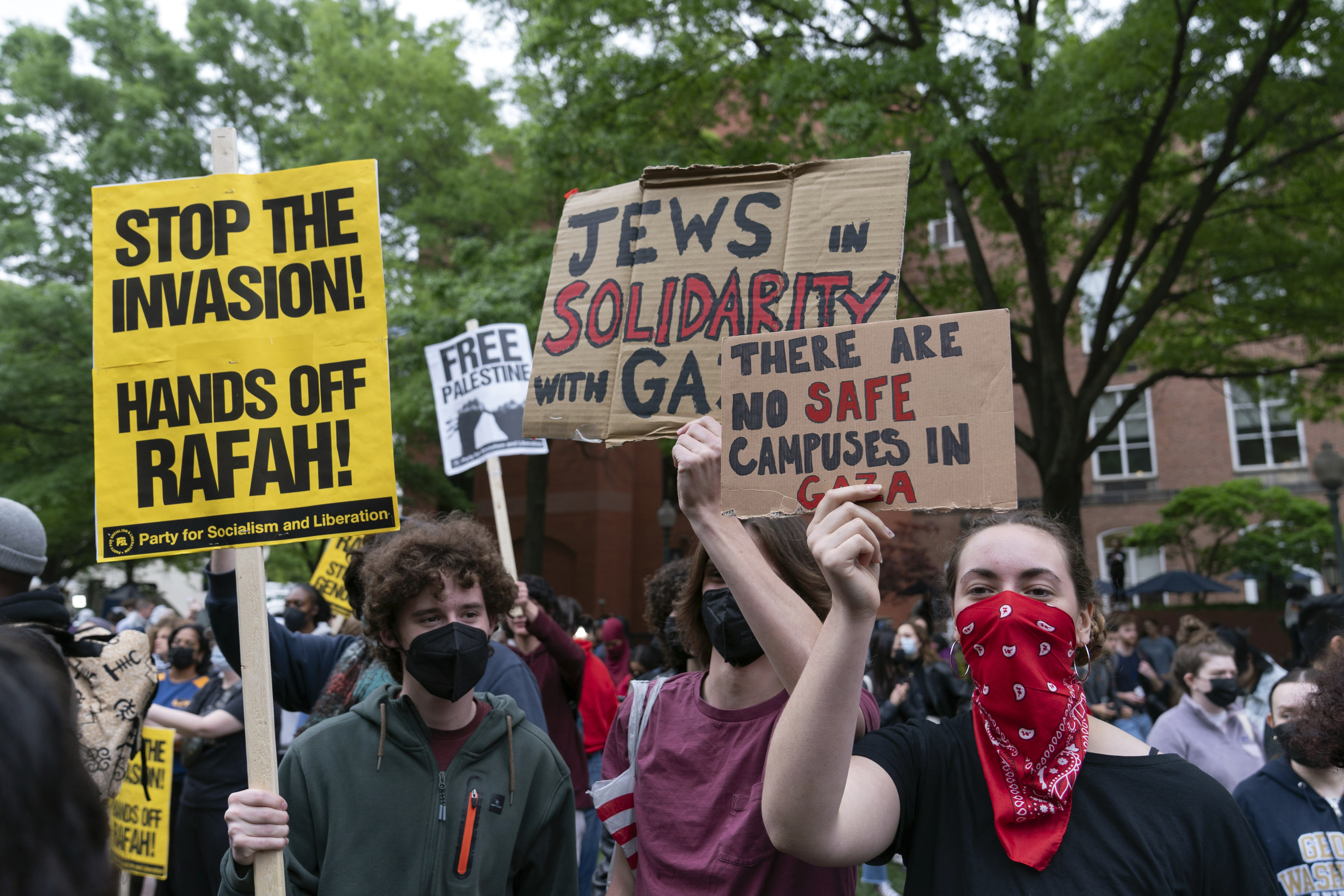 Pro-Palestinian Protesters At Columbia University Settle In For 10th ...