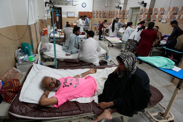 Heatstroke patients receive treatment at a hospital in Karachi 