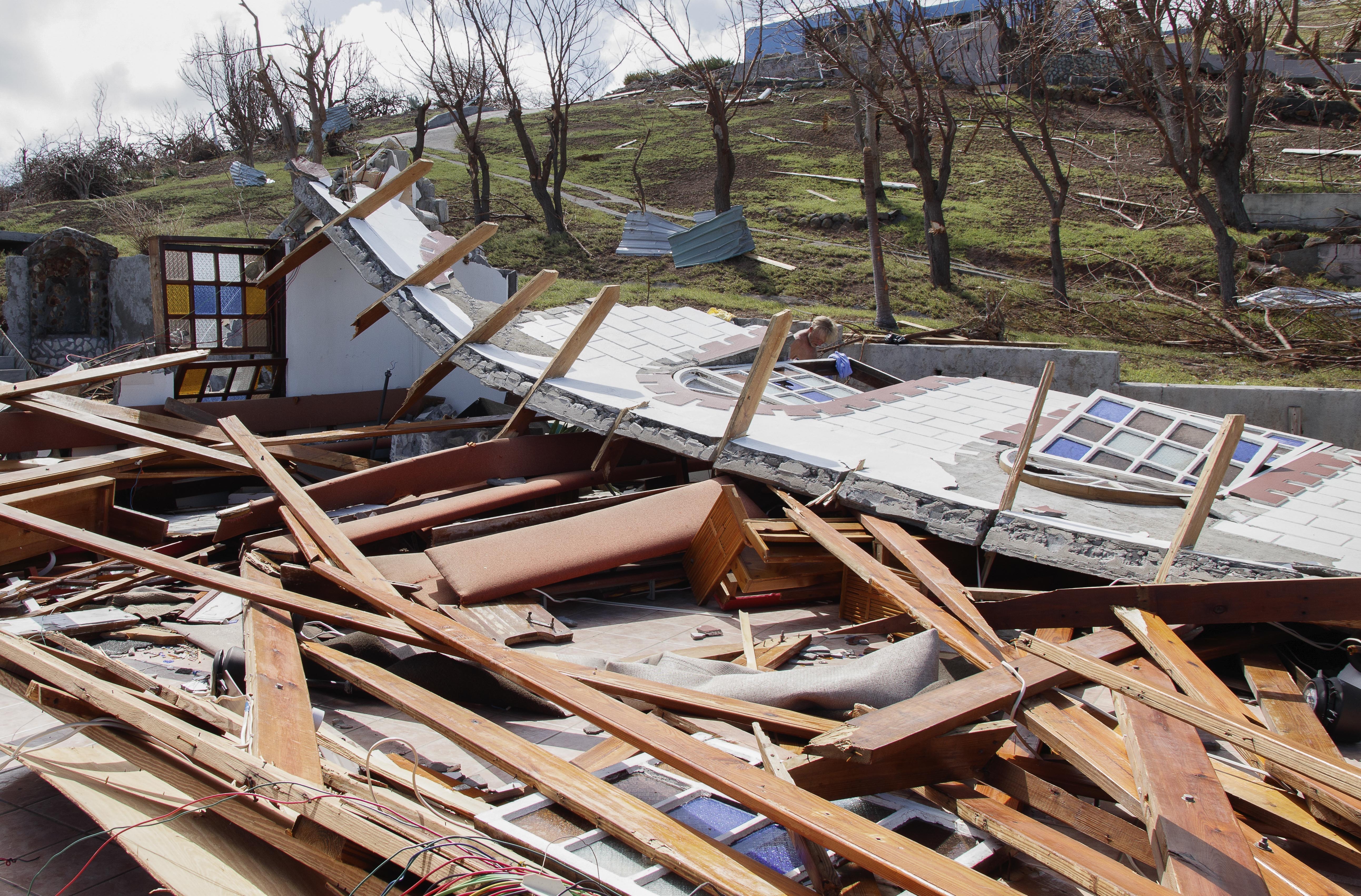 Texas Coast Braces For Beryl With Storm Expected To Regain Hurricane ...