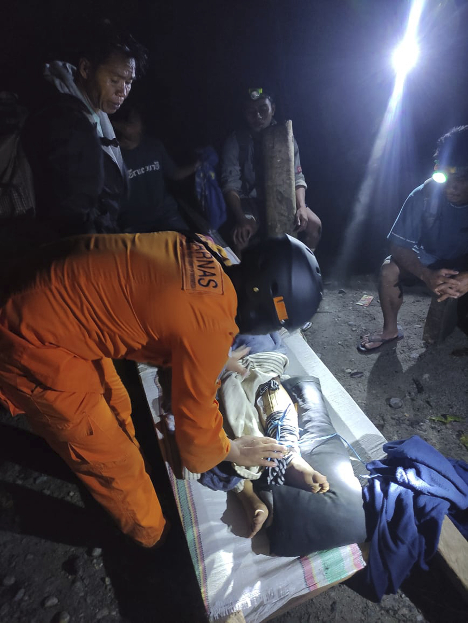 Search Intensifies For Dozens Buried In Indonesia Landslide That Killed ...