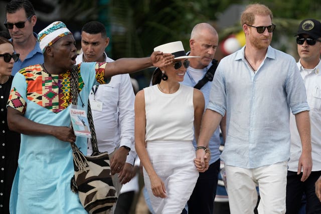 The duke and duchess arrive at San Basilio de Palenque