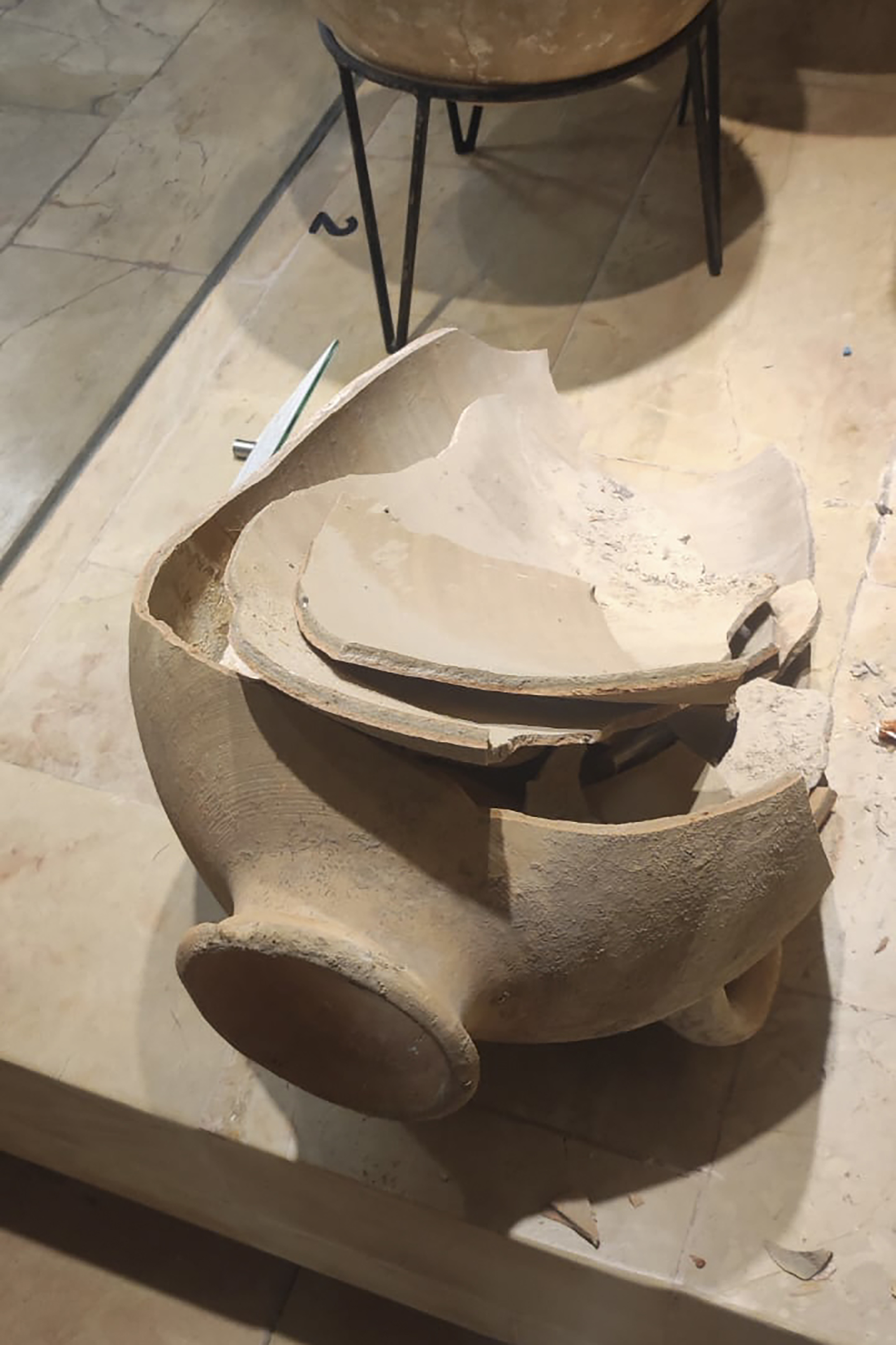 Four-year-old Boy Accidentally Smashes Rare 3,500-year-old Jar At ...