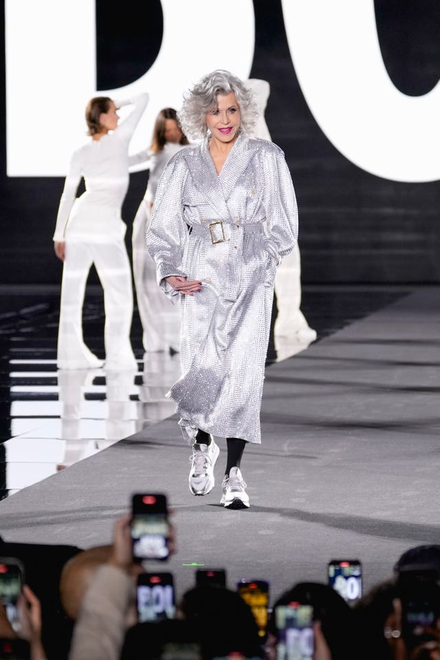 Jane Fonda wears a creation as part of the L'Oreal Spring/Summer 2025 collection presented Monday, Sept. 23, 2024 in Paris. 