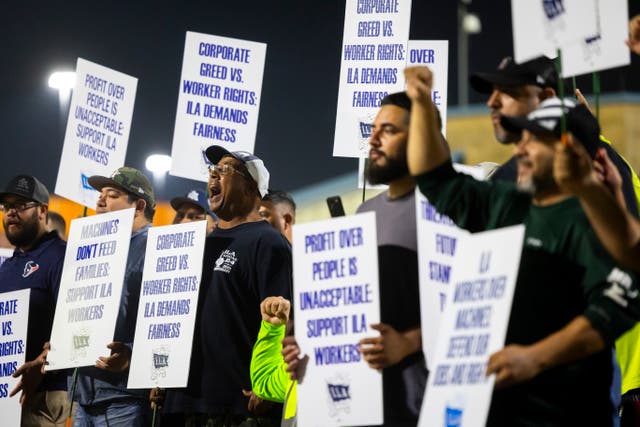 Longshoremen strike at Bayport Terminal 