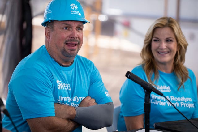 Garth Brooks and Trisha Yearwood