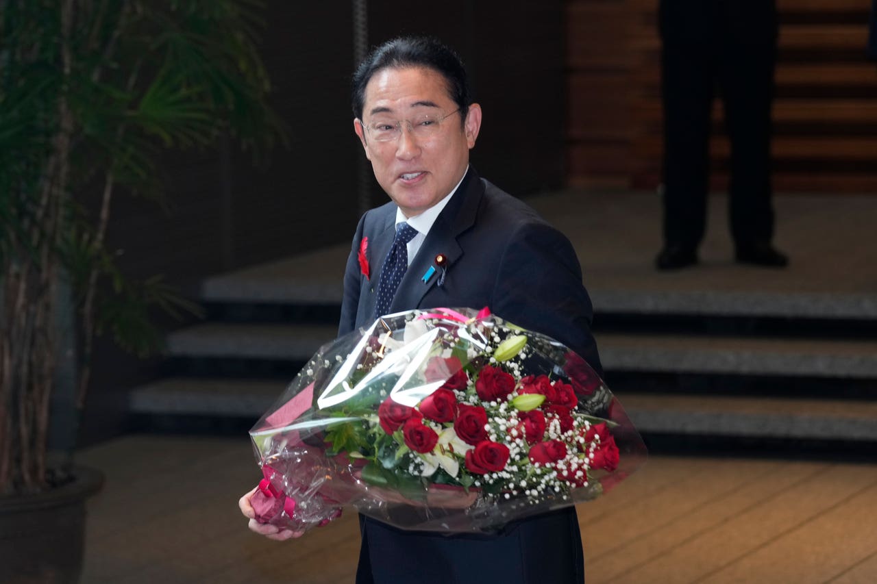 Japan’s parliament elects Shigeru Ishiba as new prime minister