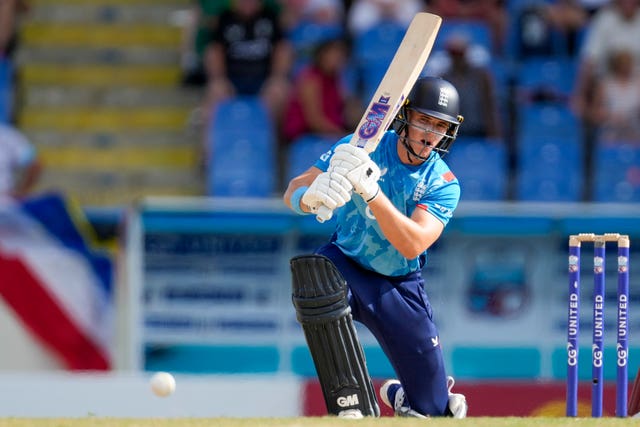 Jacob Bethell batting for England