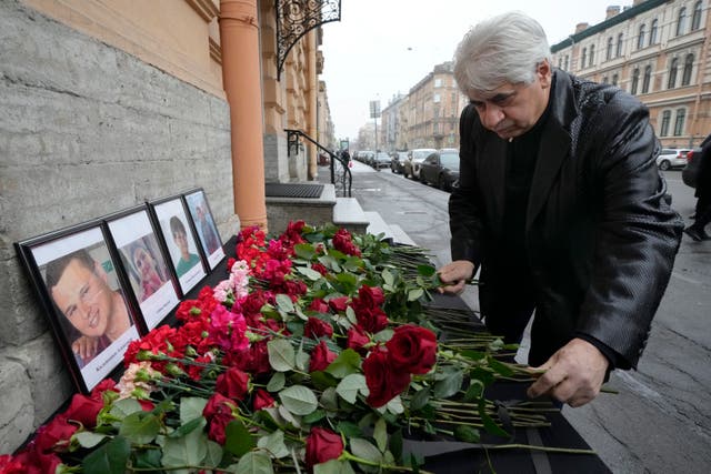 The head of the Azerbaijani diaspora in St Petersburg, Vagif Mamishev, lays flowers at the consulate of Azerbaijan