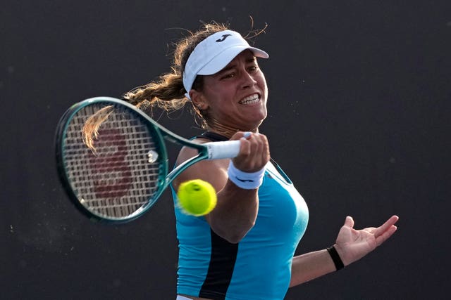 Jessica Bouzas Maneiro strikes a forehand