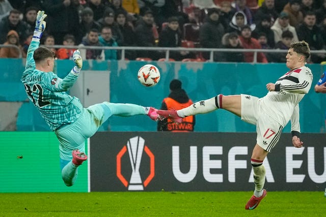 Manchester United’s Alejandro Garnacho just fails to get to the ball before outrushing FCSB goalkeeper Stefan Tarnovanu