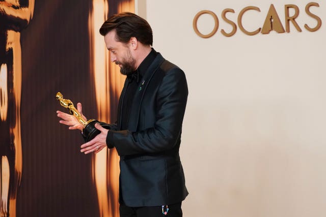 Adrien Brody, Mikey Madison Shine as 'Anora' Dominates Oscars 4 97th Academy Awards – Press Room