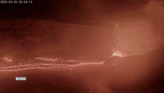 A volcano on the Big Island of Hawaii erupting