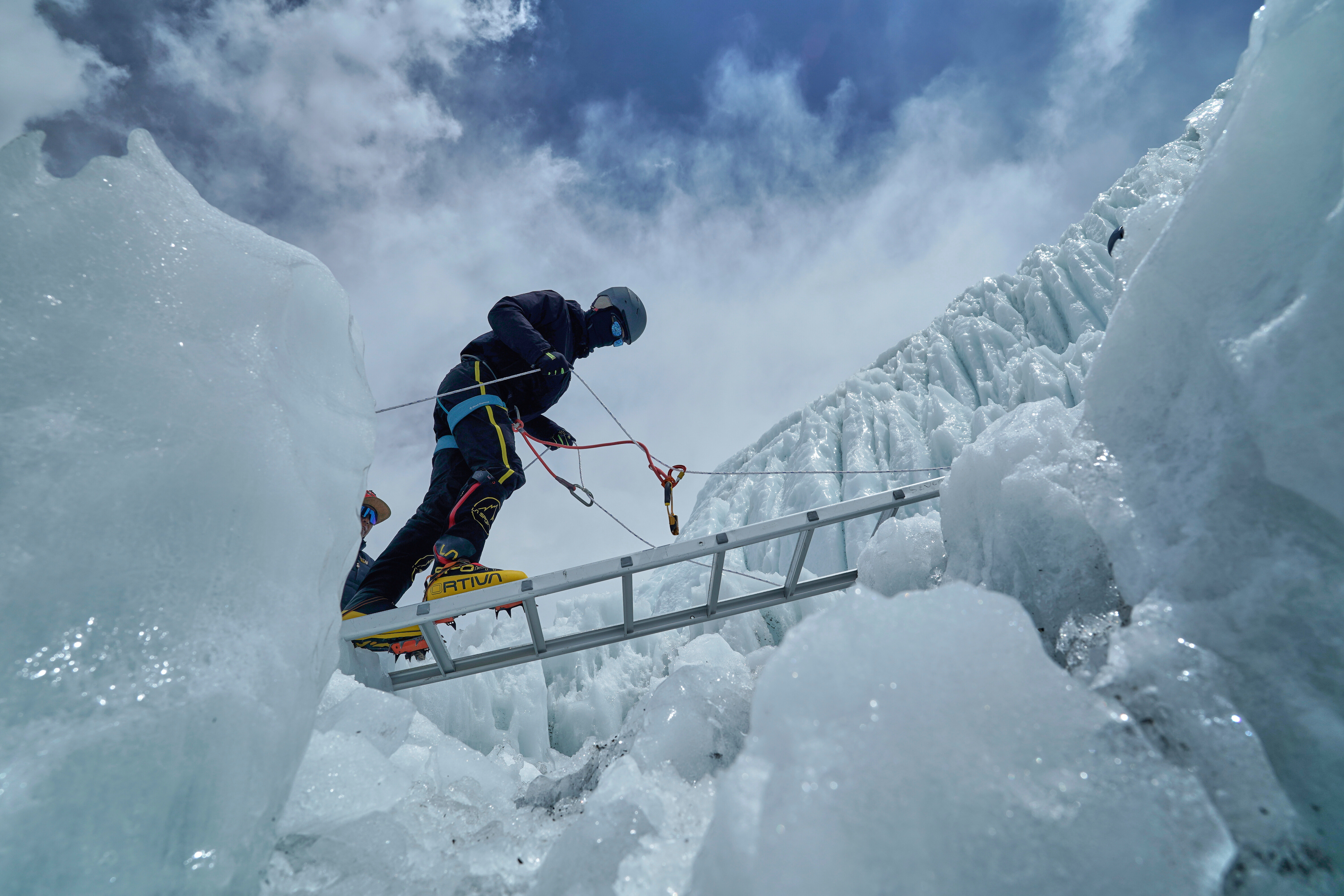 Mount Everest season opens late with climbers undeterred by huge