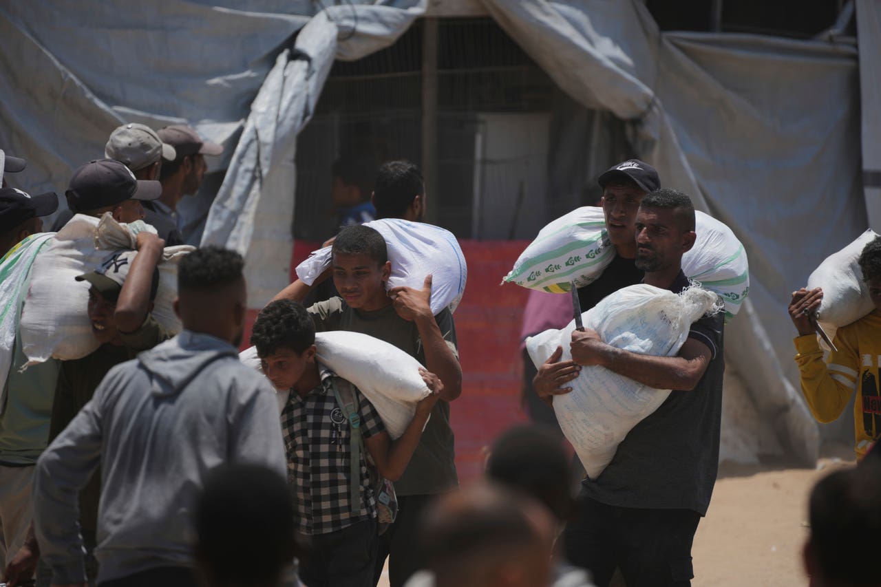 12 killed by Israeli fire near aid points, Palestinians say | Eastern ...