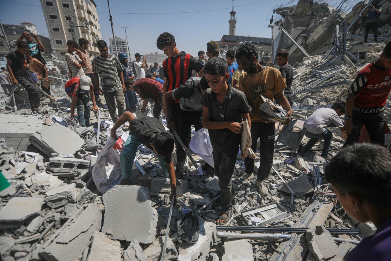 Israel strikes Gaza City high-rise building as offensive ramps up ...