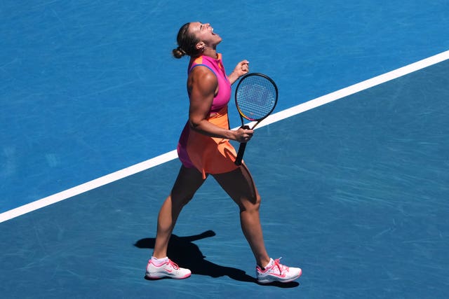 Aryna Sabalenka looks up to the sky