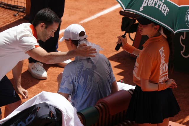Jannik Sinner receives treatment