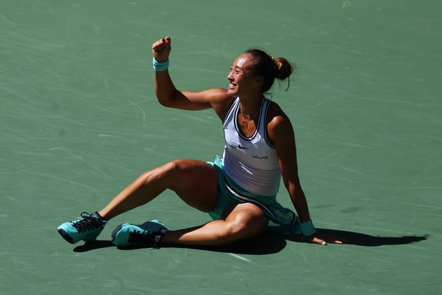 Qinwen Zheng produces another stunning comeback to oust Iga Swiatek