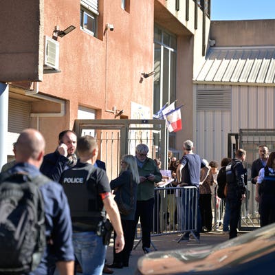 Pupil detained after suspected school shooting in France
