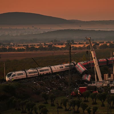 Deadly train crash in Spain raises concerns over safety of rail network